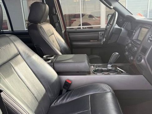 Used 2017 Ford Expedition EL Platinum image 24