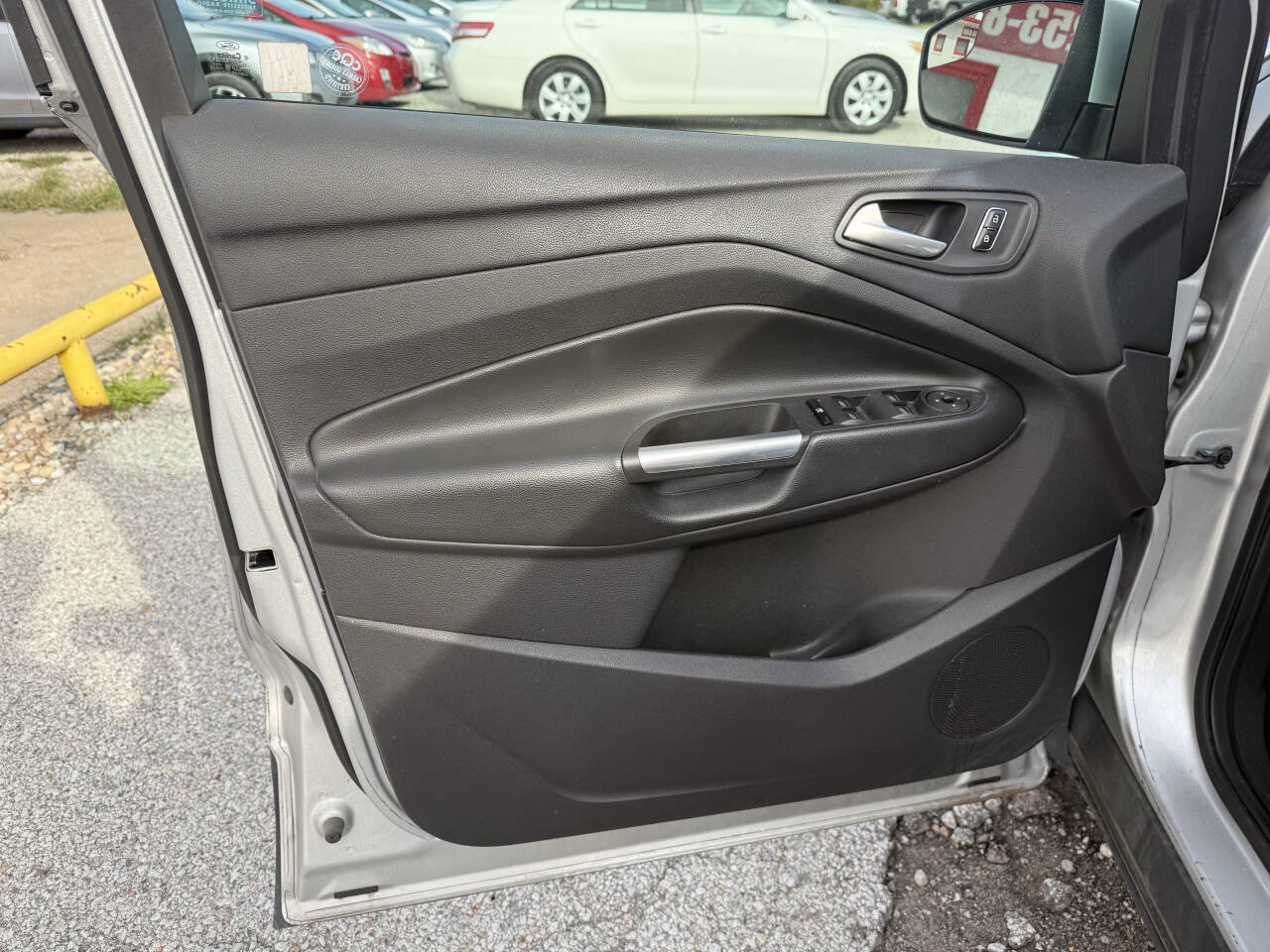 Used 2014 Ford Escape SE w/ Equipment Group 201A FWD image 22