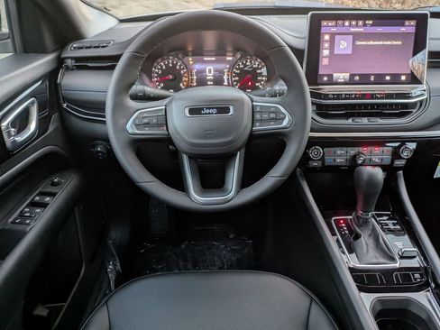 New 2026 Jeep Compass Limited image 14
