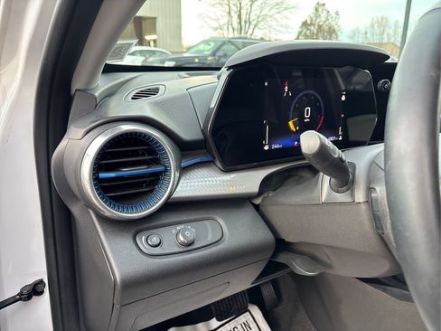 Used 2024 Chevrolet Trax LT w/ Driver Confidence Package image 33