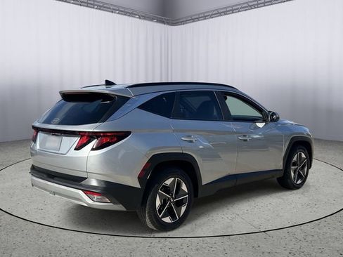 Used 2025 Hyundai Tucson SEL FWD image 9