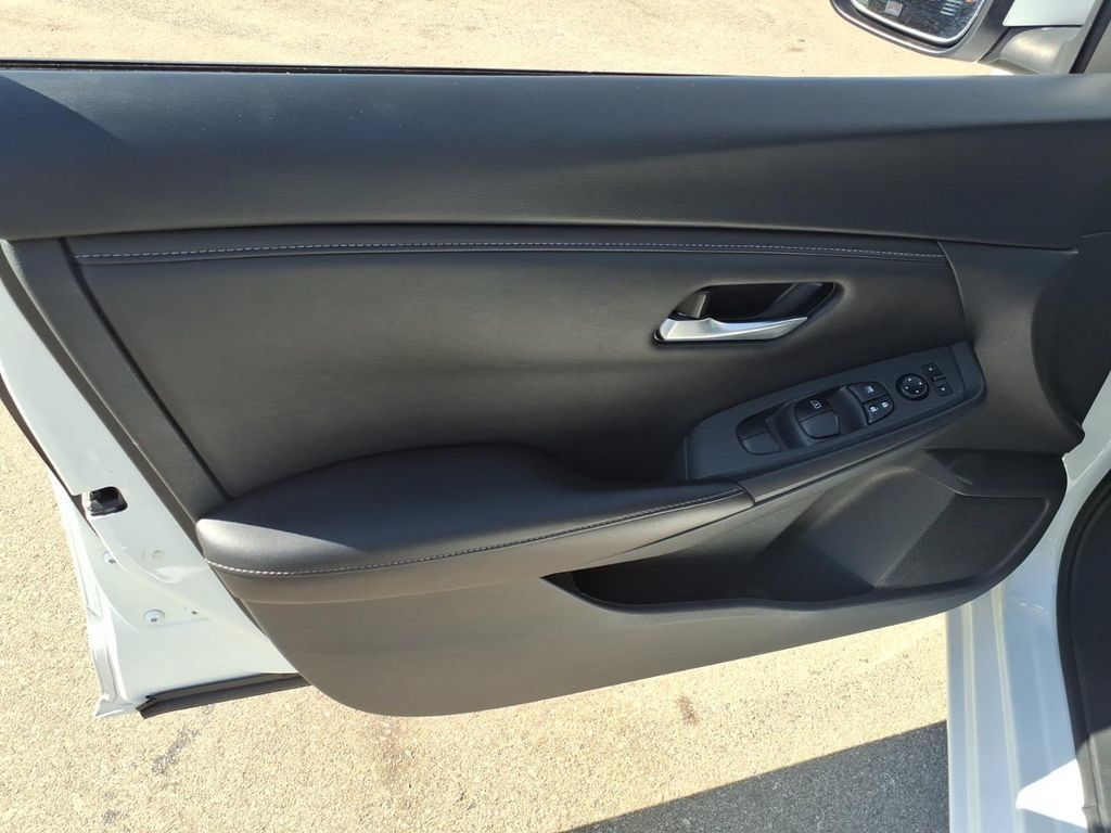 Certified 2024 Nissan Sentra SV FWD image 13
