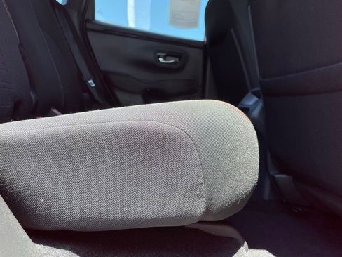 Certified 2025 Honda HR-V Sport image 35