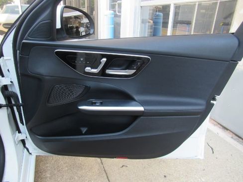 Used 2022 Mercedes-Benz C 300 Sedan image 21