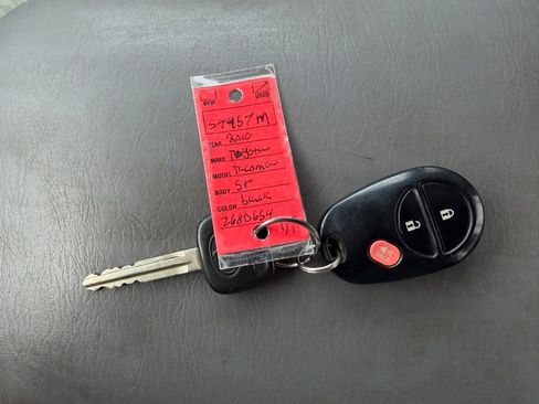 Used 2010 Toyota Tacoma 4x4 Access Cab image 10