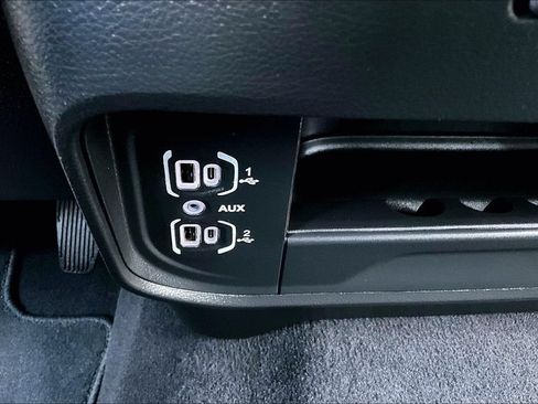 Used 2026 RAM 2500 Big Horn AWD/4WD image 12