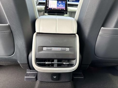 New 2026 Lincoln Nautilus Reserve w/ Jet Appearance Package AWD/4WD image 16