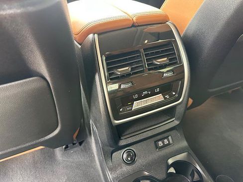 Certified 2023 BMW X7 xDrive40i w/ Premium Package AWD/4WD image 22