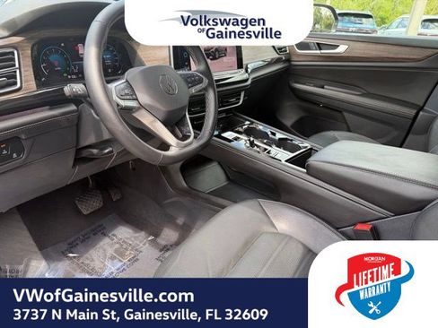 Certified 2025 Volkswagen Atlas SEL AWD/4WD image 20