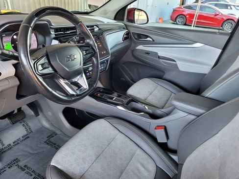 Used 2023 Chevrolet Bolt EUV Premier w/ Sun & Sound Package image 11