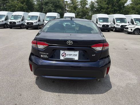 Used 2021 Toyota Corolla LE FWD image 6