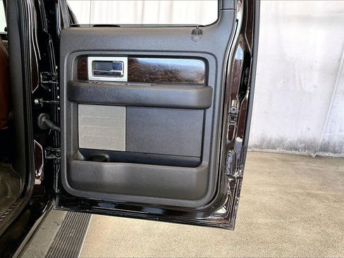 Used 2014 Ford F150 Platinum image 23