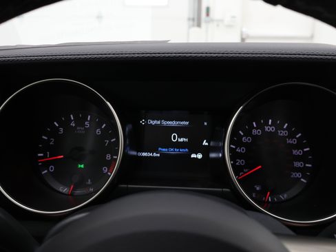 Used 2018 Ford Mustang Shelby GT350 w/ Electronics Package RWD image 9