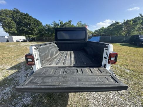 Used 2020 Jeep Gladiator Rubicon image 19