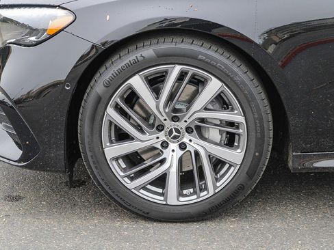 New 2026 Mercedes-Benz E 350 4MATIC Sedan image 9