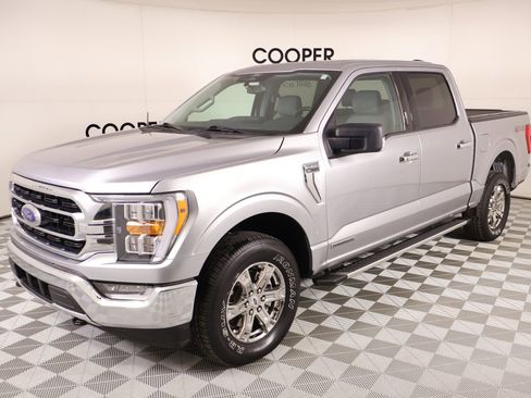 Used 2022 Ford F150 XLT w/ Equipment Group 302A High AWD/4WD image 10