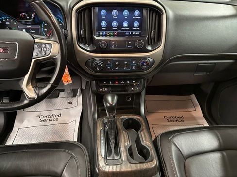 Used 2022 GMC Canyon Denali w/ Denali Black Edition Package AWD/4WD image 19