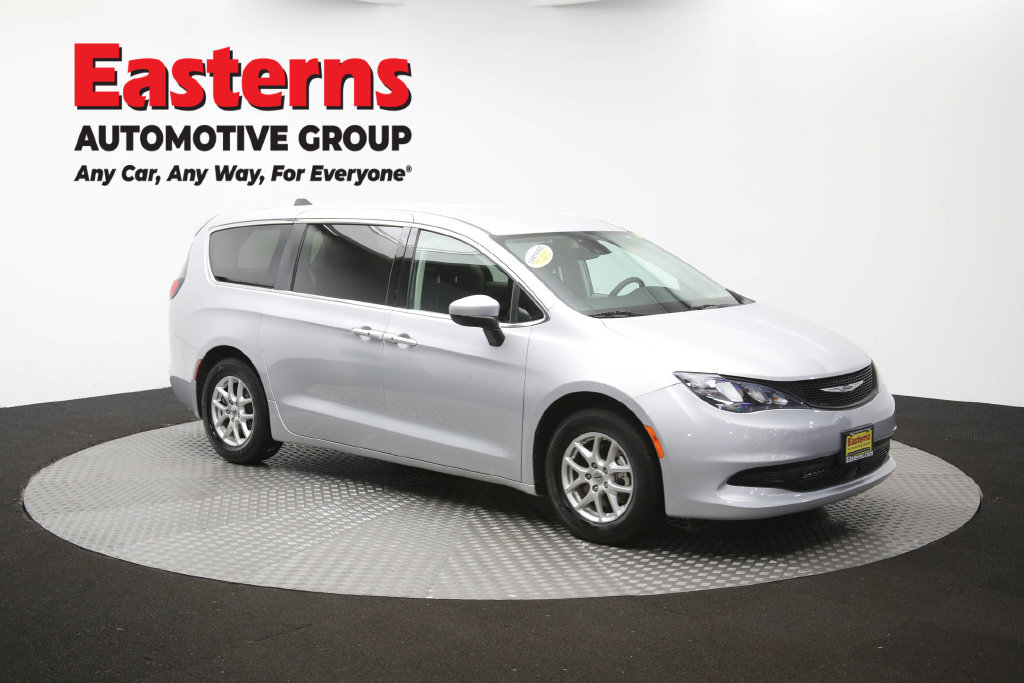 Used 2023 Chrysler Voyager LX FWD image 51