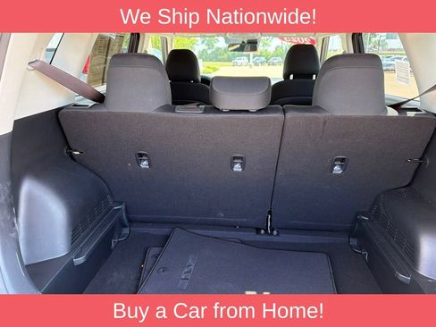 Used 2025 Kia Soul LX w/ LX Technology Package FWD image 22