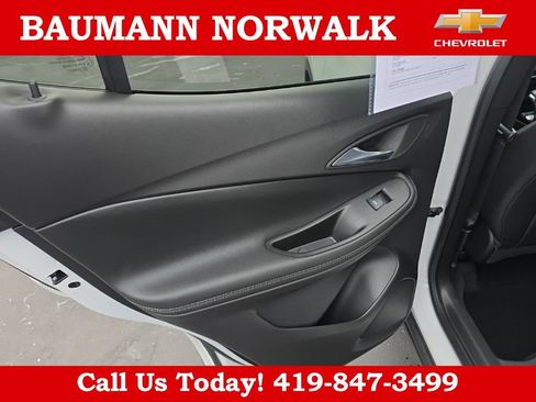 Used 2022 Buick Encore GX Essence w/ Experience Buick Package AWD/4WD image 56