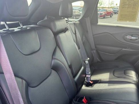 Used 2022 Jeep Cherokee Trailhawk w/ Premium Leather Package AWD/4WD image 26