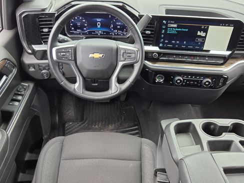 Certified 2024 Chevrolet Silverado 1500 LT AWD/4WD image 11
