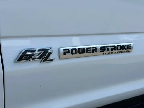 Used 2018 Ford F250 XL w/ Power Equipment Group AWD/4WD image 12