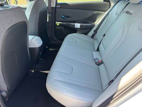 New 2026 Hyundai Elantra Limited FWD image 14