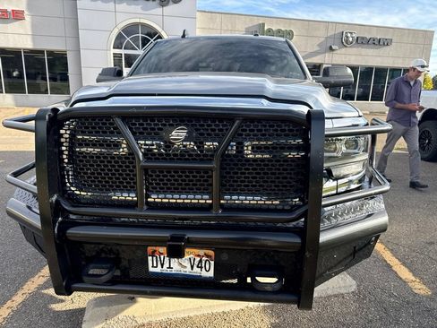 Used 2022 RAM 2500 Tradesman AWD/4WD image 2
