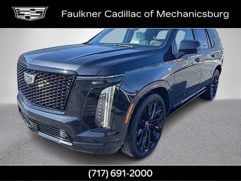 Used 2026 Cadillac Escalade Platinum Sport w/ LPO, ONYX Package image 11