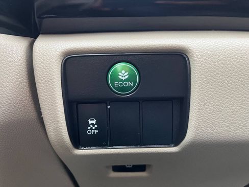 Used 2017 Honda Accord LX image 28