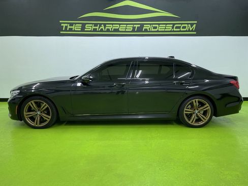 Used 2017 BMW 750i image 6