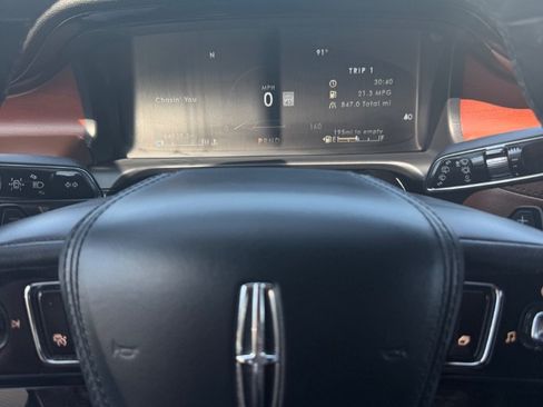 Used 2020 Lincoln Aviator Reserve w/ Equipment Group 201A RWD image 10
