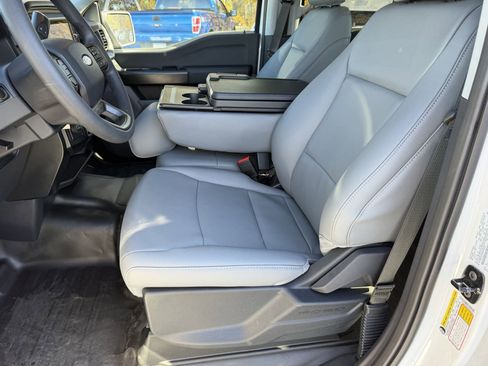 New 2025 Ford F150 XL w/ Equipment Group 103A High image 17