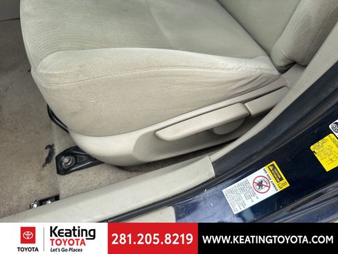 Used 2013 Toyota Corolla LE FWD image 14