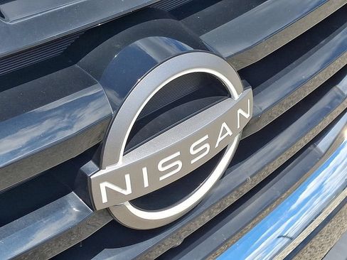 Used 2023 Nissan Pathfinder SL w/ SL Premium Package AWD/4WD image 11