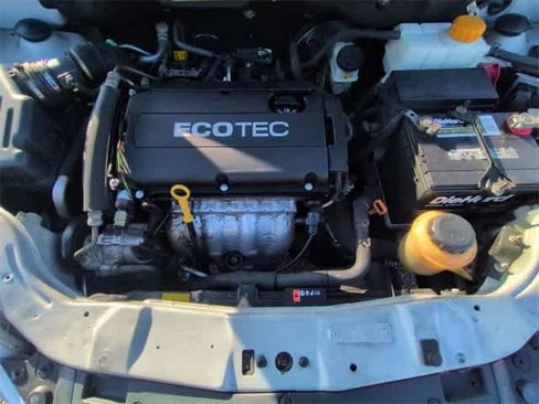 Used 2011 Chevrolet Aveo5 LT w/ Power and Convenience Package image 15