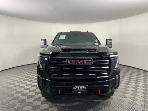 Used 2024 GMC Sierra 2500 AT4 w/ AT4 Premium Plus Package image 4