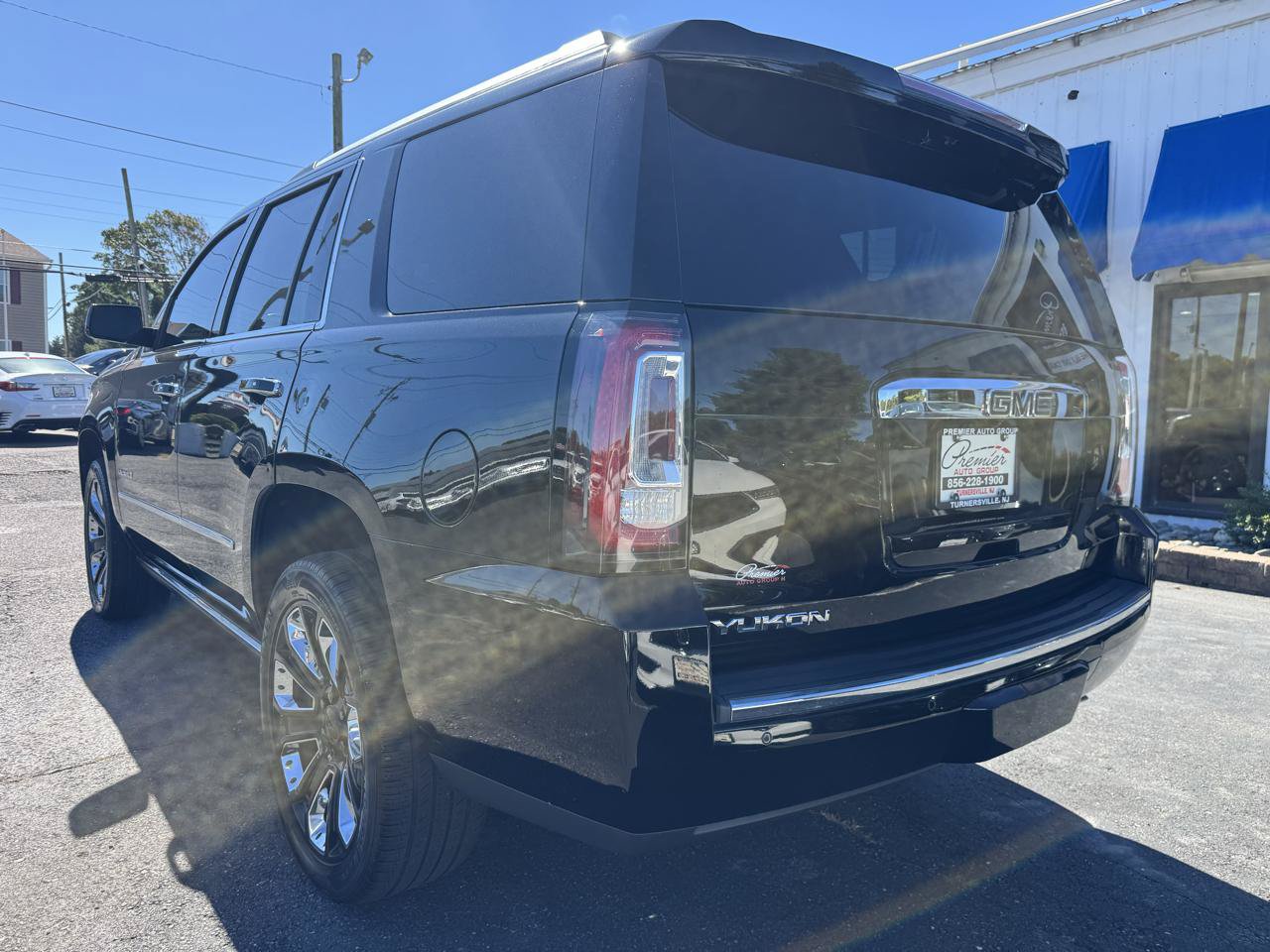 Used 2019 GMC Yukon Denali w/ Denali Ultimate Package AWD/4WD image 7
