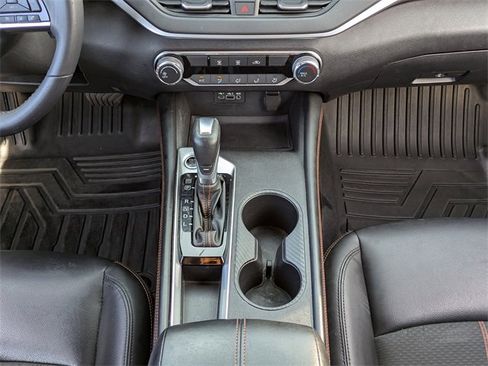 Used 2020 Nissan Altima 2.5 SR image 18