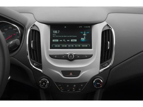 Used 2018 Chevrolet Cruze LS FWD image 13