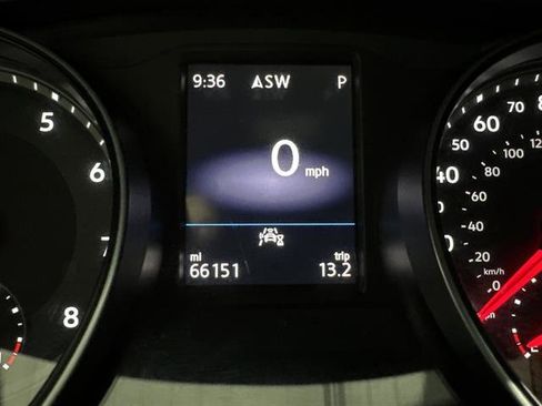 Certified 2020 Volkswagen Atlas Cross Sport SE w/ Panoramic Sunroof Package image 25