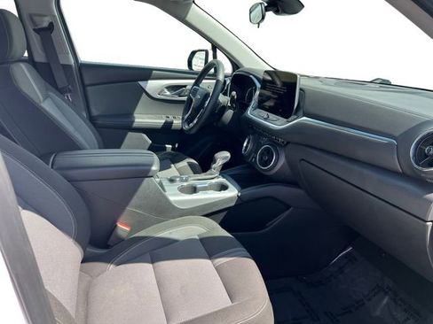 Used 2025 Chevrolet Blazer LT image 20