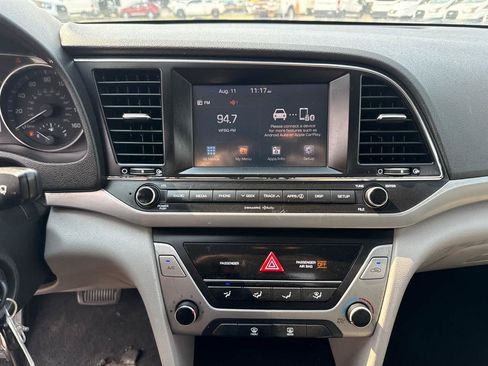 Used 2018 Hyundai Elantra SEL FWD image 13