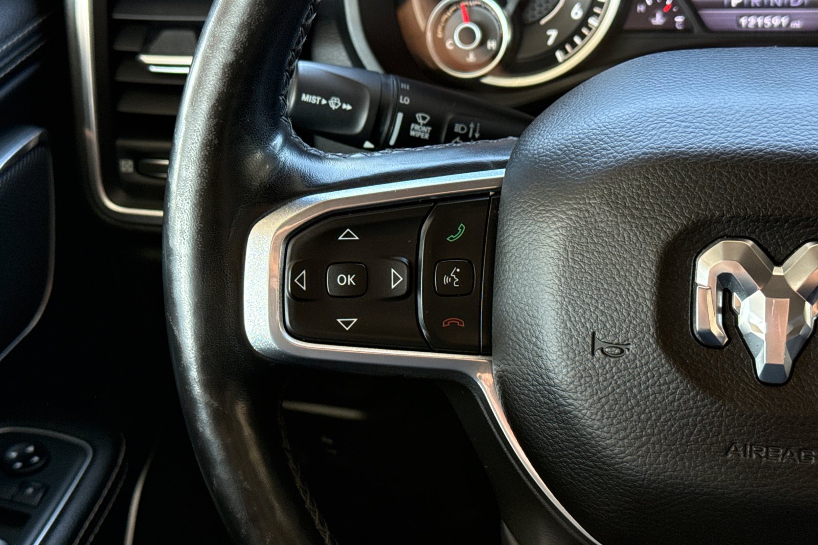 Used 2019 RAM 1500 Laramie RWD image 35