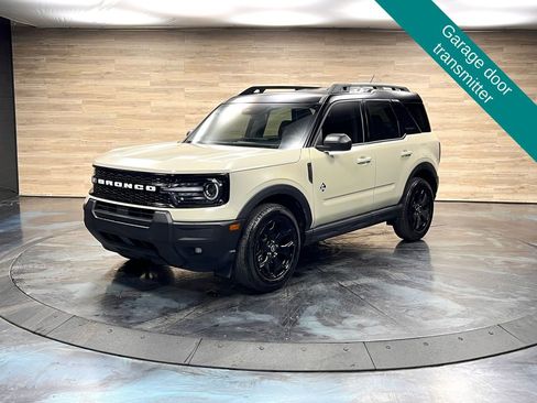 Used 2025 Ford Bronco Sport Outer Banks image 5