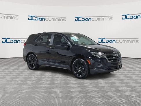 Used 2024 Chevrolet Equinox LS w/ Midnight Edition image 3