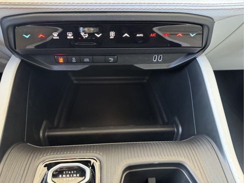 New 2026 Jeep Cherokee Limited AWD/4WD image 23