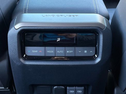 Used 2024 Toyota Land Cruiser image 25