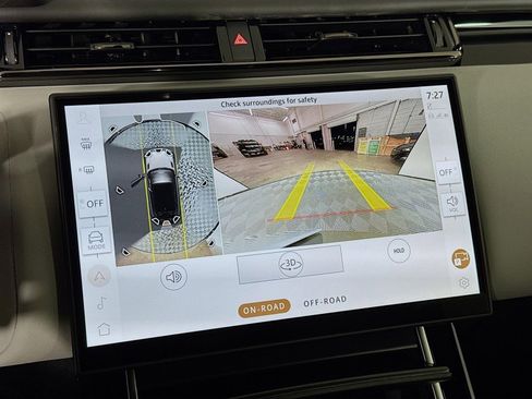 Used 2026 Land Rover Range Rover Velar Dynamic SE AWD/4WD image 18